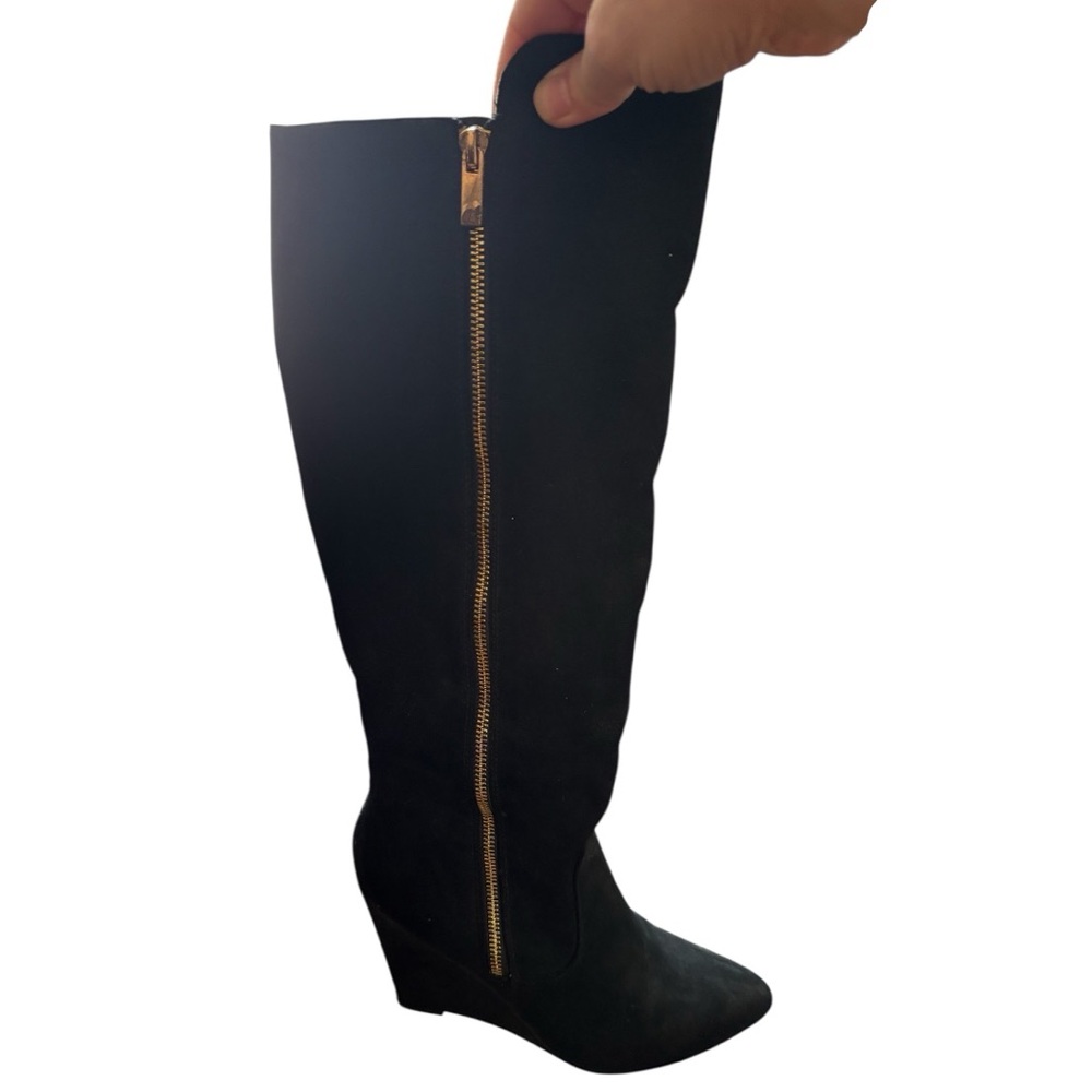 Black Over the Knee Boots with Sleek Design